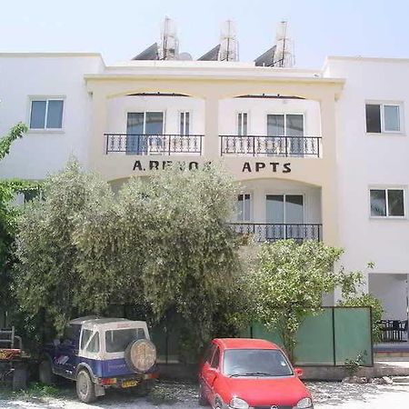 Renos Hotel Apts Полис Екстериор снимка